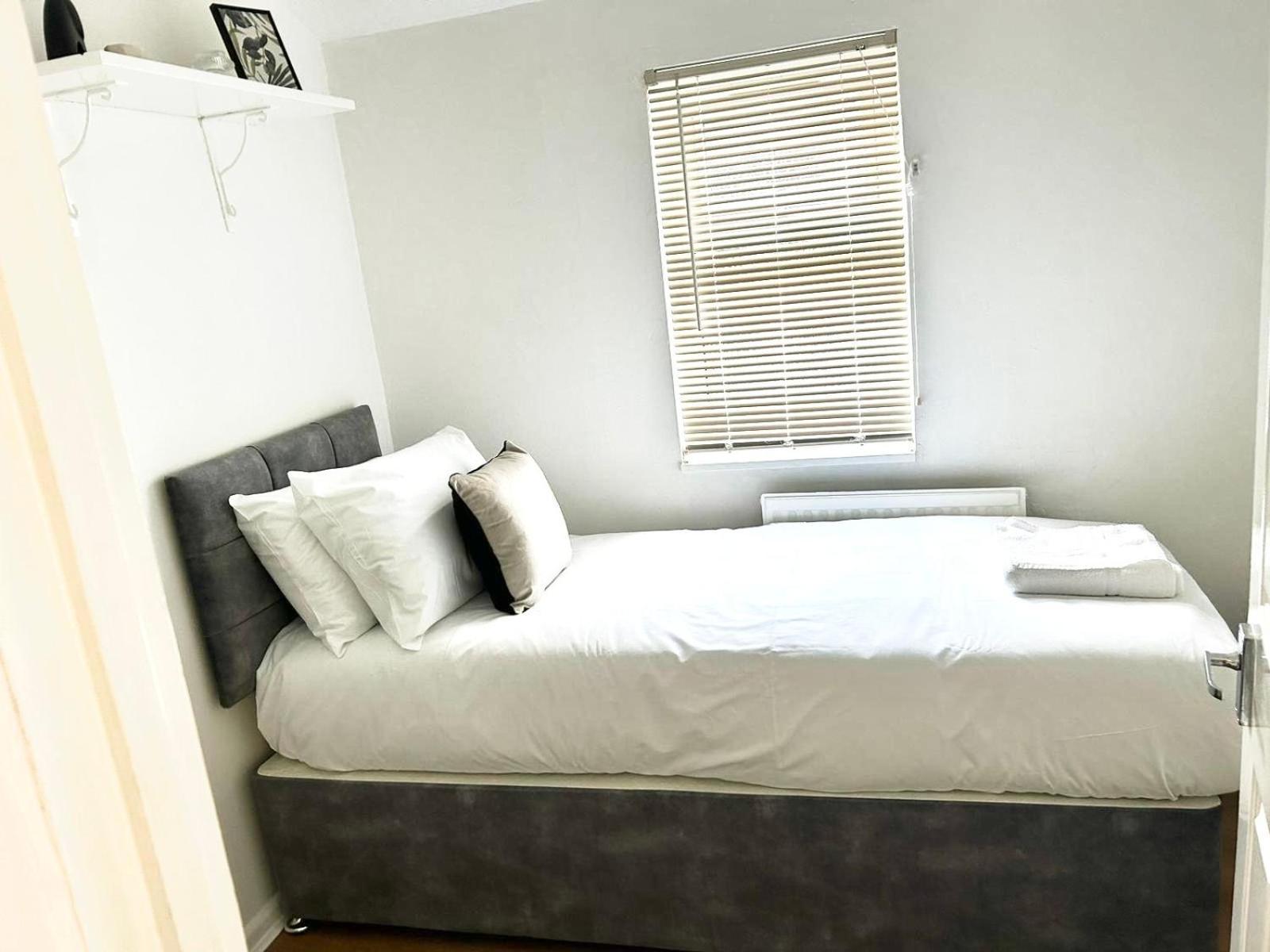 Mideyah Stays - 3 Bed Comfy House 卡迪夫 外观 照片